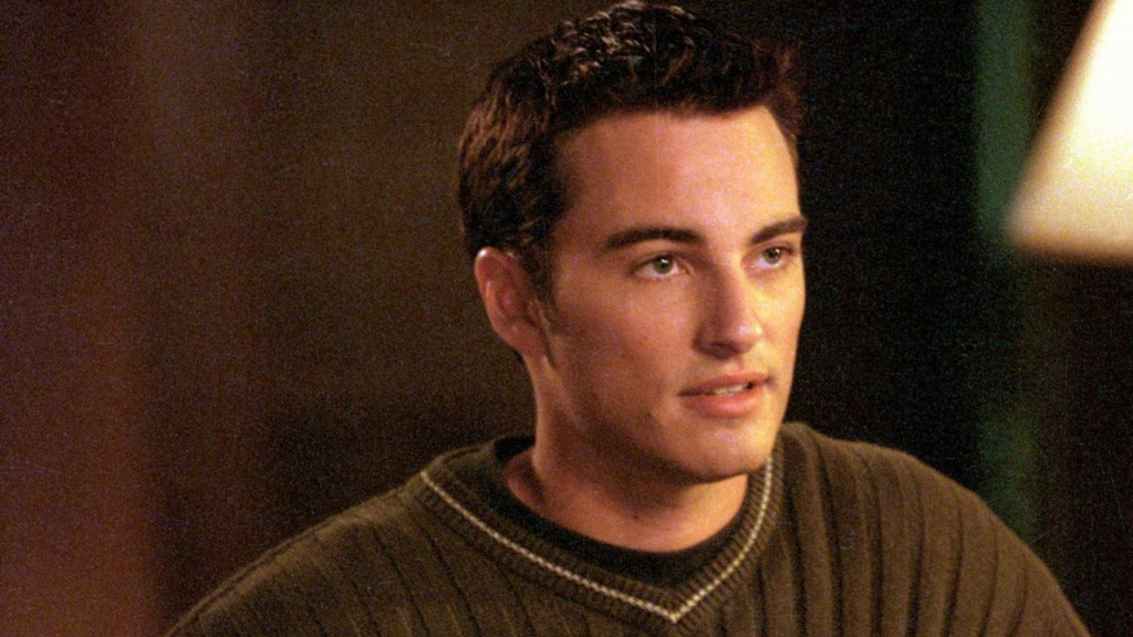 Kerr Smith è uno degli attori delle serie tv che hanno interpretato teenager 