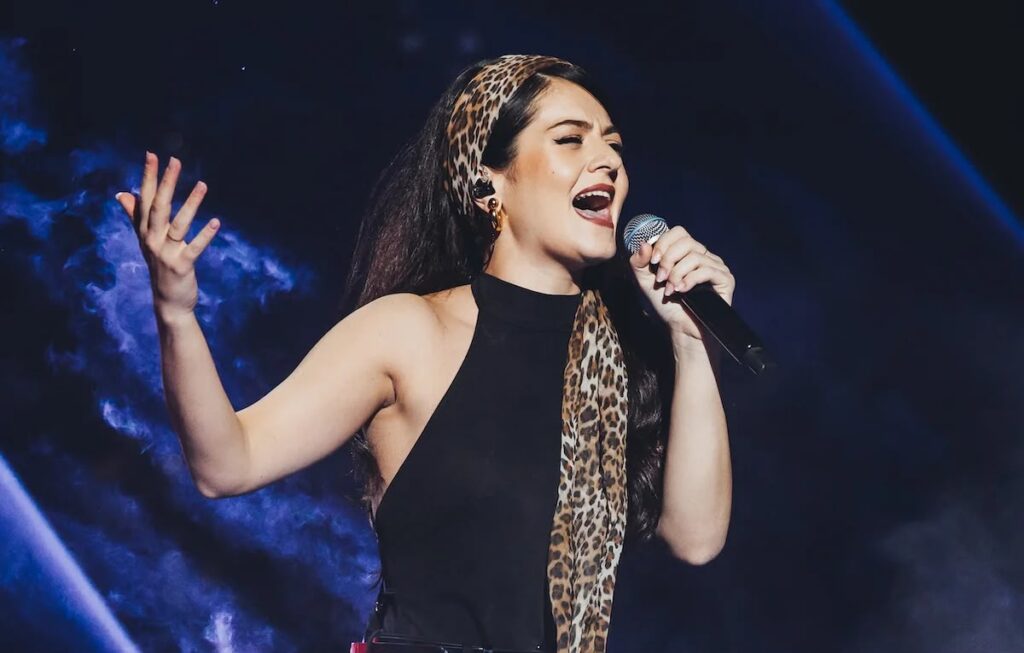 Camilla durante il primo live di X Factor 2026